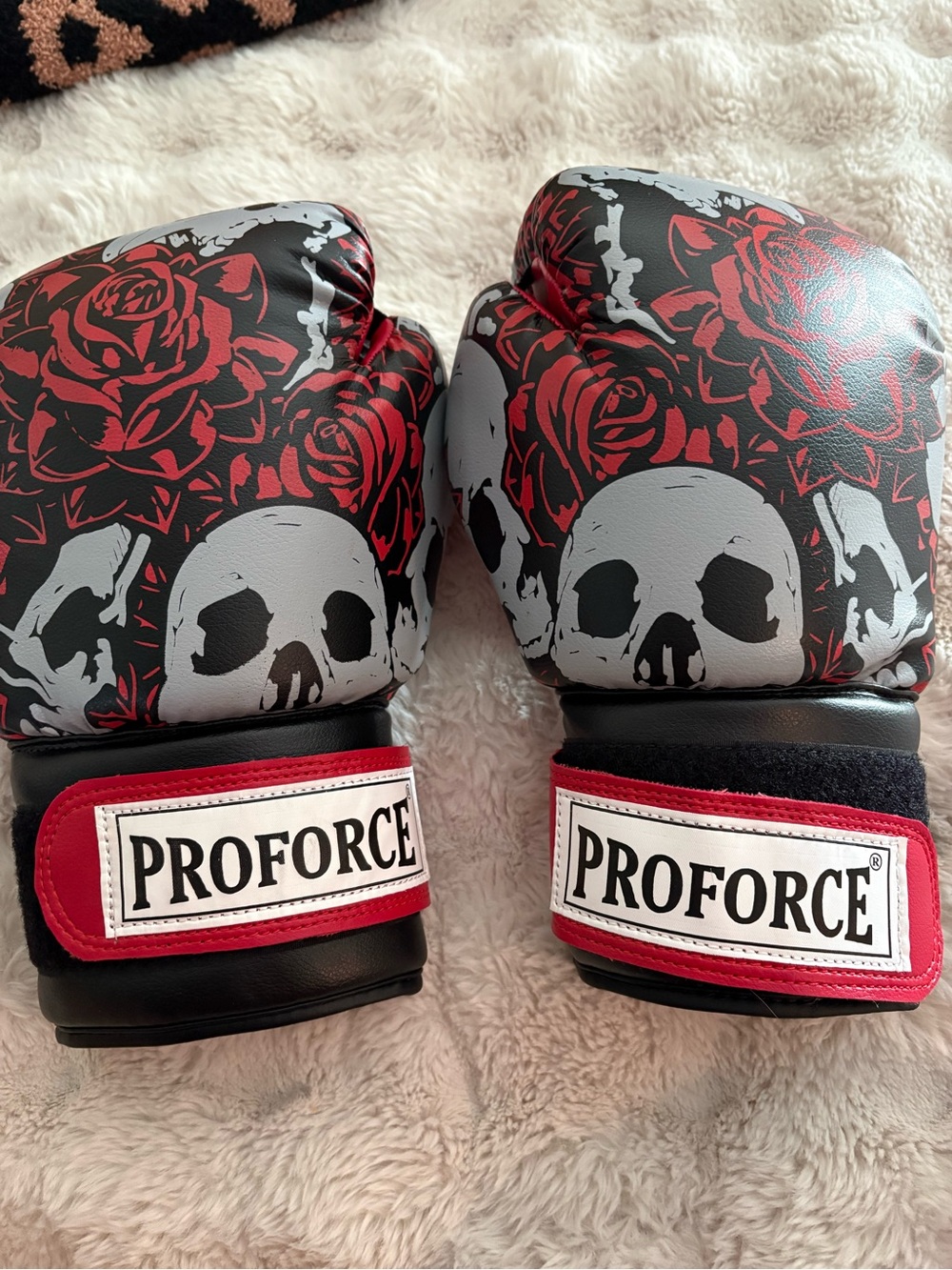 ProForce 12oz Skull Rose Boxing Gloves Black Red Goth MMA Kickboxing
